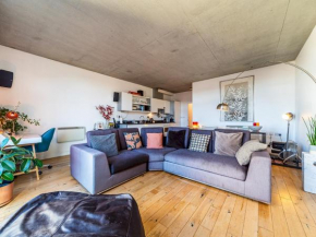 Pass the Keys Lovely 2-bed flat, great views of Regents Canal